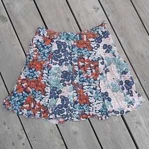 Medium mod cloth floral skirt with pockets